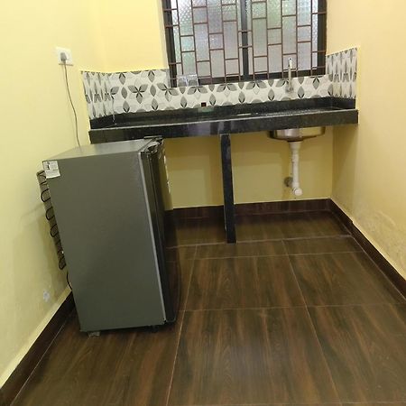 מוריג'ים One Love Guest House מראה חיצוני תמונה