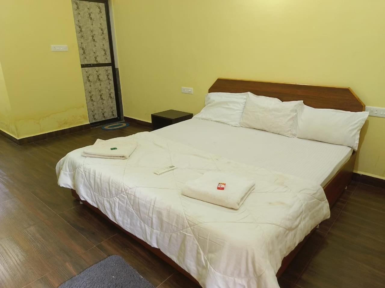מוריג'ים One Love Guest House מראה חיצוני תמונה