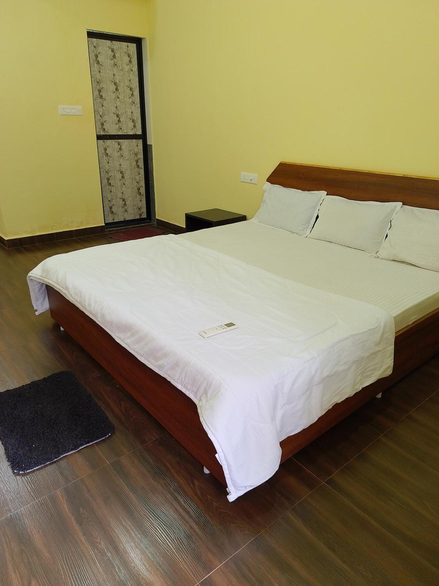 מוריג'ים One Love Guest House מראה חיצוני תמונה