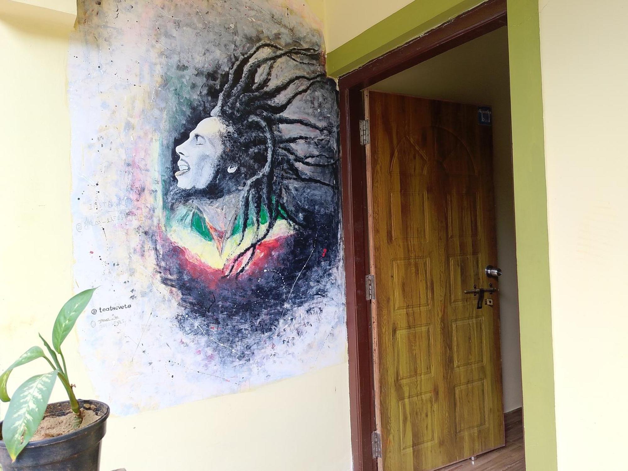 מוריג'ים One Love Guest House מראה חיצוני תמונה
