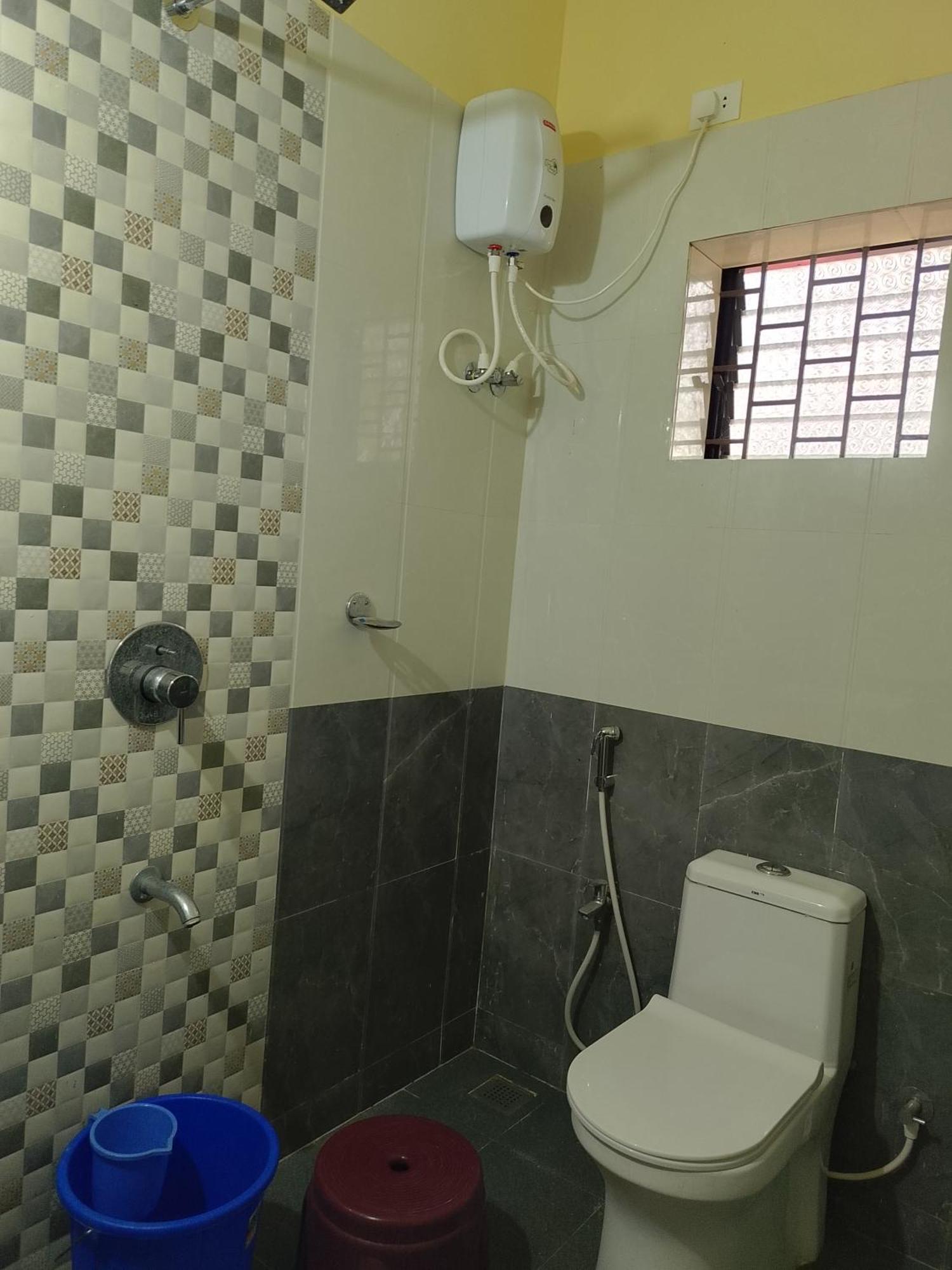 מוריג'ים One Love Guest House מראה חיצוני תמונה