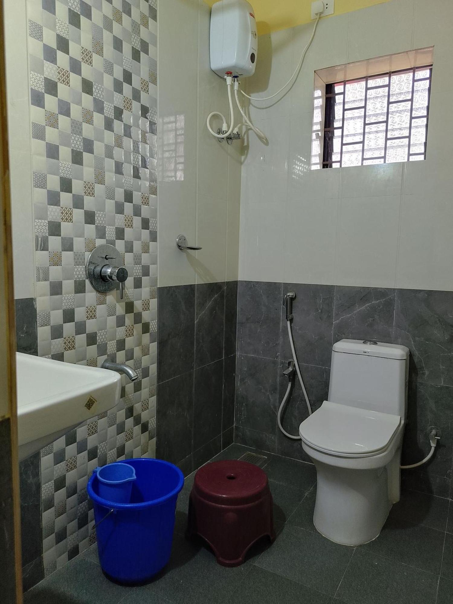 מוריג'ים One Love Guest House מראה חיצוני תמונה